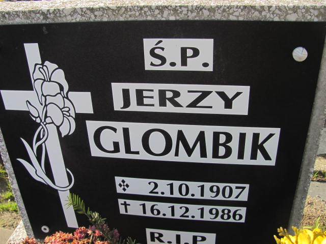 Jerzy Glombik 1907 Świętochłowice (Chropaczów) - Grobonet - Wyszukiwarka osób pochowanych