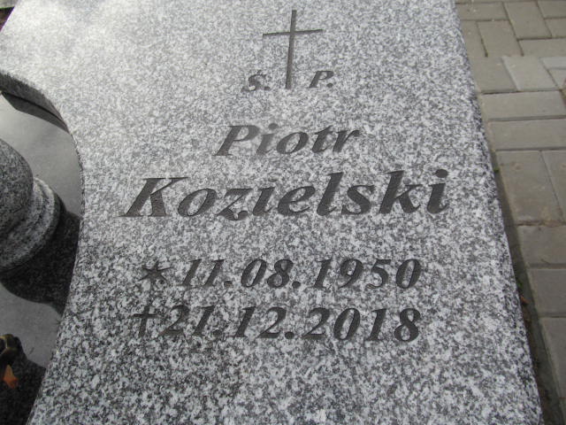 Piotr Kozielski 1950 Świętochłowice (Chropaczów) - Grobonet - Wyszukiwarka osób pochowanych