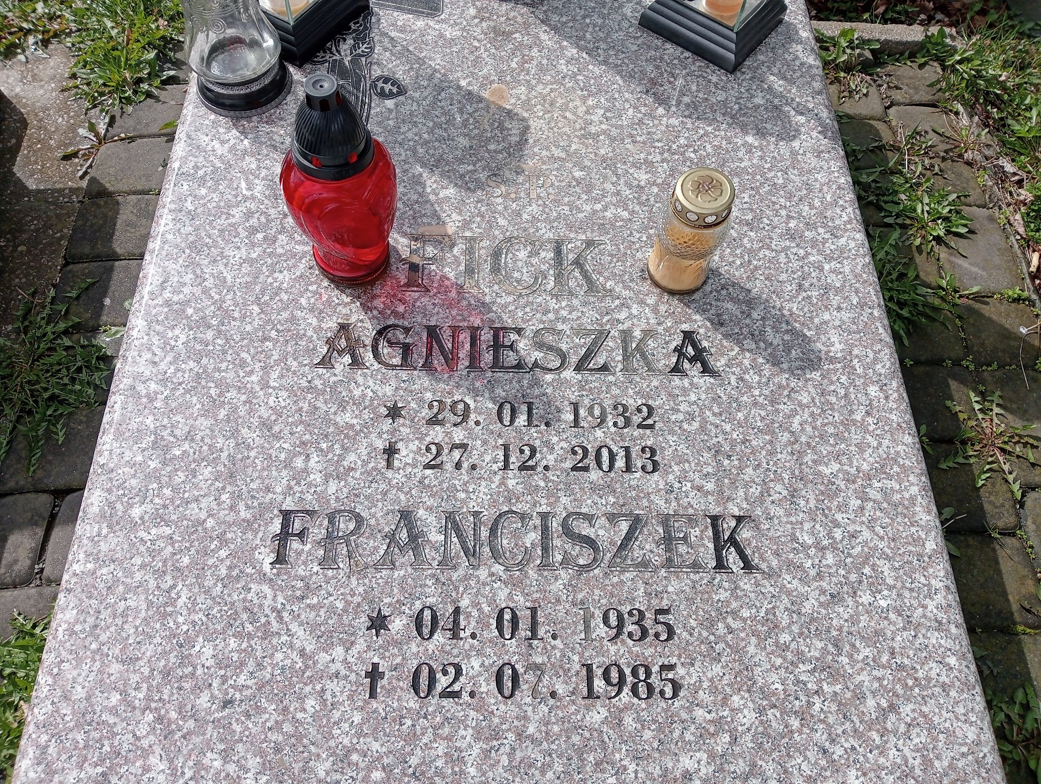 Agnieszka Fick 1932 Świętochłowice (Chropaczów) - Grobonet - Wyszukiwarka osób pochowanych